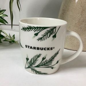 2020 Starbucks Happy Holidays evergreen lights mug